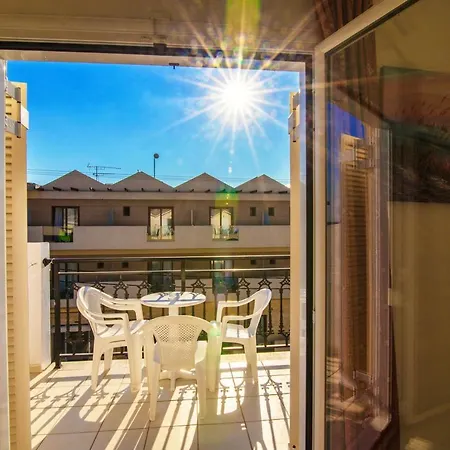 Playa Bay Zakynthos מלון